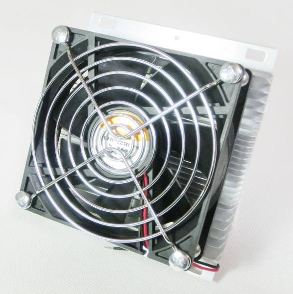 ペルチェ 式 ポータブル Dc 12v クーラー 完成品 冷却 ファン ヒーター 売買されたオークション情報 Yahooの商品情報をアーカイブ公開 オークファン Aucfan Com