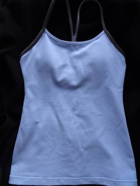 ★ルルレモン定番タンクトップ空色★lululemonサイズ４