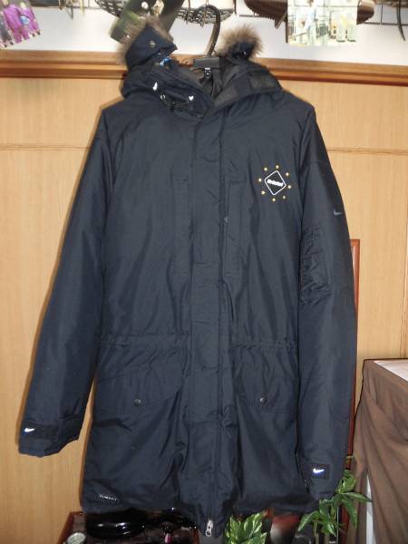 美品！FCRBサバイバルダウンJKT　L　nikebristolvisvimue