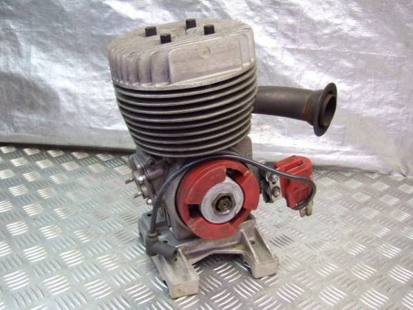 え925　レーシングカート　エンジン　FOX　TONY　KART