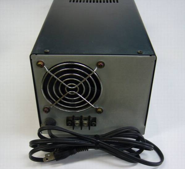 ALINCO 安定化電源 DM-130MV 13.8V 30A 中古 アルインコ DM-130MV