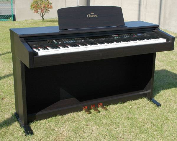 ヤマハクラビノーバ CVP-92　埼玉久喜市より　引取限定