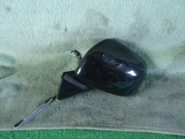 ムーヴカスタム　L175S　左ドアミラー　電格付　319-05029