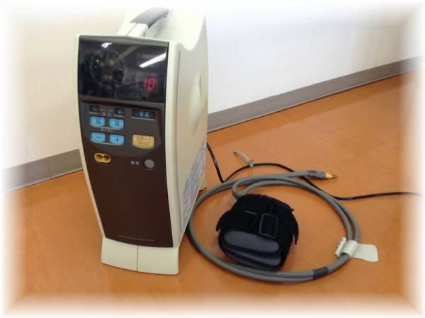 セルウォームDX 超短波治療器 UWM-02M マルタカ 稼働品 28142