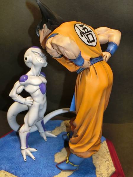 ドラゴンボール ガレージキット完成品 悟空フリーザにらめっこ 孫悟空 売買されたオークション情報 Yahooの商品情報をアーカイブ公開 オークファン Aucfan Com