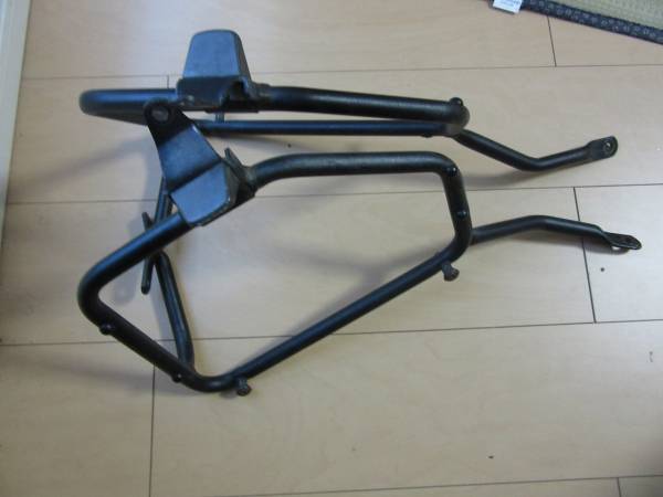 VFR800-2(RC46-2) GIVI　パニア 取り付けステー