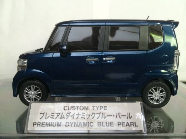 ホンダ N Boxカスタム カラーサンプル模型 ブルーパール ホンダ 売買されたオークション情報 Yahooの商品情報をアーカイブ公開 オークファン Aucfan Com