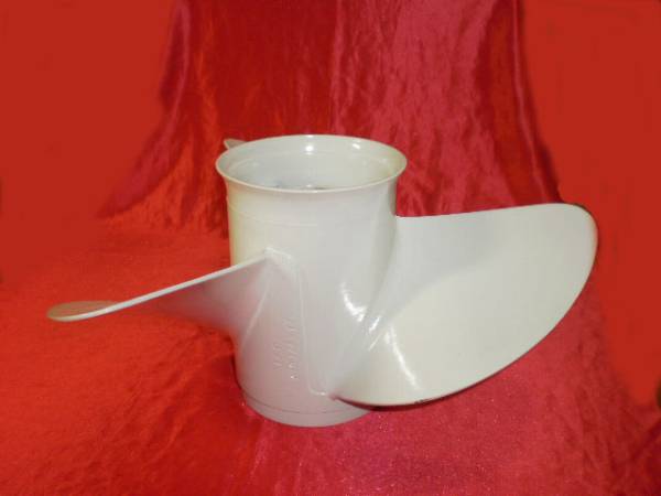 ＢＳプロペラ　ヤマハ船外機用４０馬力～６０馬力