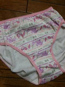 15年06月 女児 ショーツ 中古のヤフオク の相場 価格を見る ヤフオク の女児 ショーツ 中古のオークション売買情報は5件が掲載されています