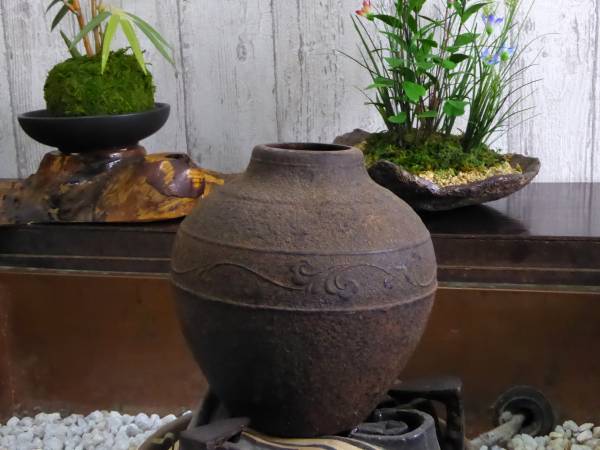 骨董品 伝統工芸 高級鉄製 古い鉄瓶 鉄花瓶 レトロ h632s 【公式通販】