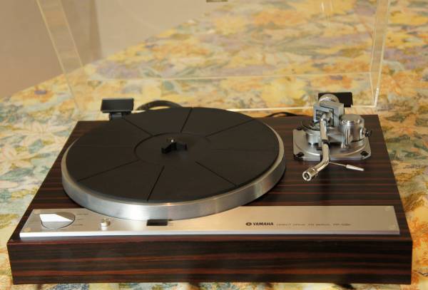 YAMAHA YP-D51 耐える ターンテーブル レコードプレーヤー 現状品