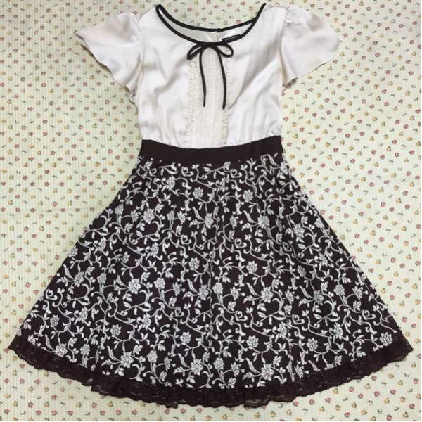 美品&即決価格【レストローズ】ドッキングワンピース