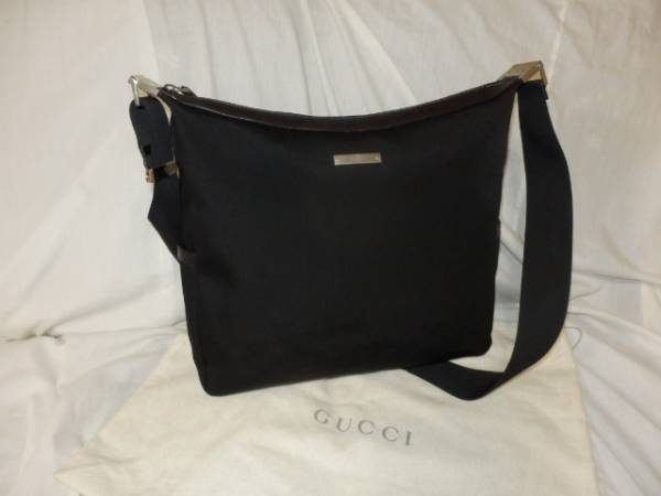 本物 正規品★GUCCI★グッチ★メンズ★ショルダーバッグ★黒★大