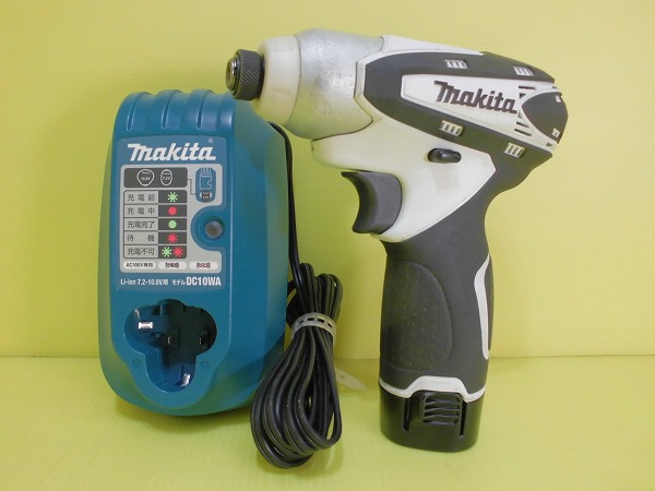 b83＜マキタ＞ 充電式インパクトドライバ TD090D