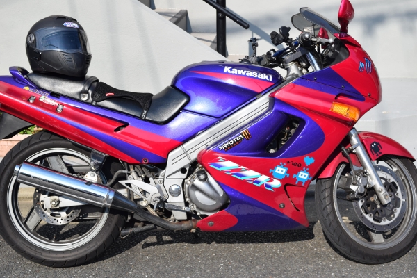 東京発 自賠責付zzr250 1993年 規制前45馬力歌舞伎カラー 126cc 250cc 売買されたオークション情報 Yahooの商品情報をアーカイブ公開 オークファン Aucfan Com