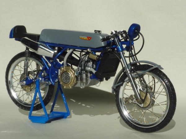 プロター 1/9 SUZUKI 50cc RK66 の完成品(完成品)｜売買された