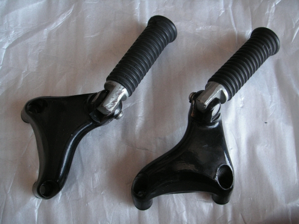 XL　純正タンデムステップ　アセンブリ　スポーツスター　