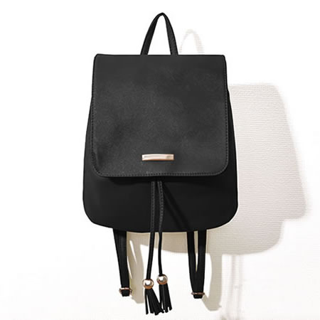 通勤・通学にお洒落タッセルリュックサック レディース ブラック