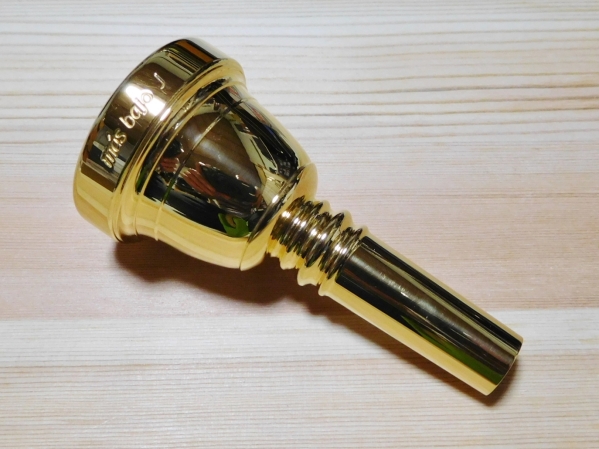 willie's mas bajo J　マウスピース　新品同様