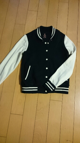 イエナスローブ スタジャン☆