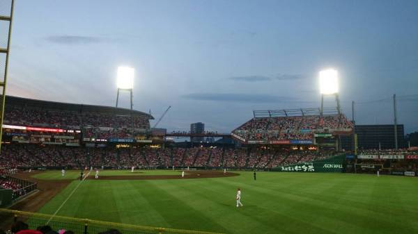 9/27(日)カープ対阪神　外野年間指定席ライト通路側ペア　雨補償_2