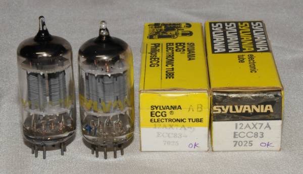 ●○米 真空管 Sylvania 12AX7A 未使用・検査品　元箱付 2本○●