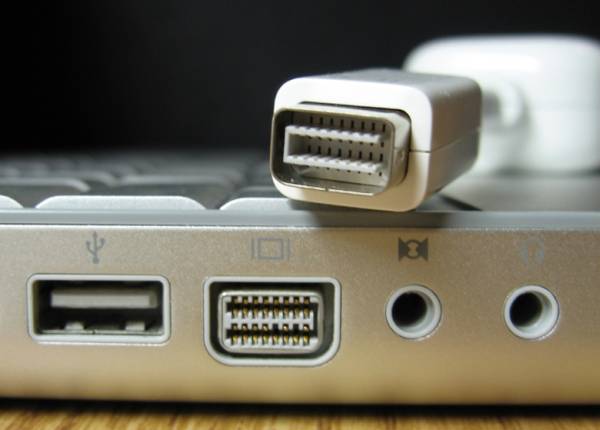 Apple Mini DVI-DVIアダプタ MacBook／PowerBook G4 12型用_3