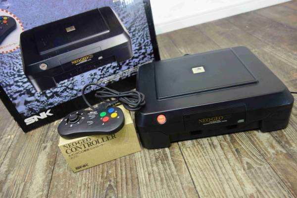 7787◆ SNK ネオジオCD 新型 箱付 現状