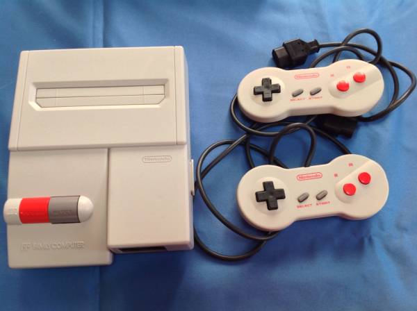 FC 任天堂 ファミリーコンピューター本体 AV仕様 動作確認済_2