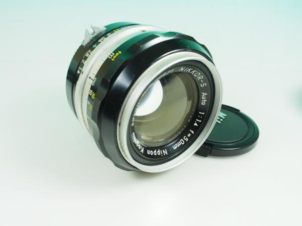 B12693☆良品☆ニコン NIKKOR-S Auto 50mm F1.4 (非Ai) なんにもせんと