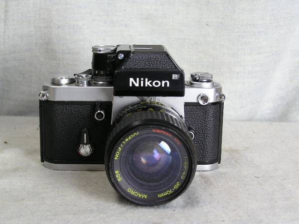 一眼レフカメラ　Nikon OSAWA MC 1: 3.5-4.5-70mm MACRO 55