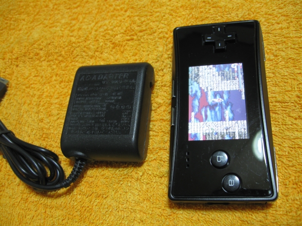 ゲームボーイミクロ本体　ブラック 充電器も GAME BOY MICRO