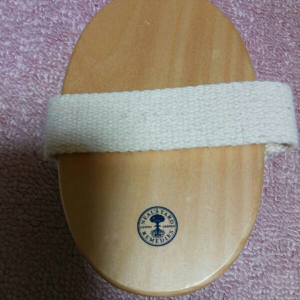 ニールズヤード マッサージローラー_2