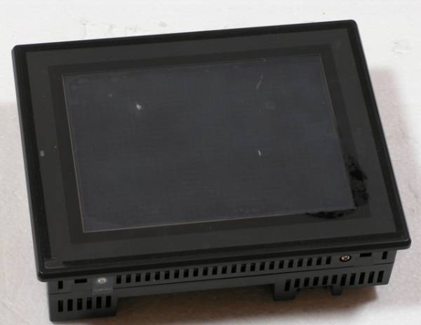 VGA VT2-7SB 7型 KEYENCE タッチパネル キーエンス 5台入荷 中古