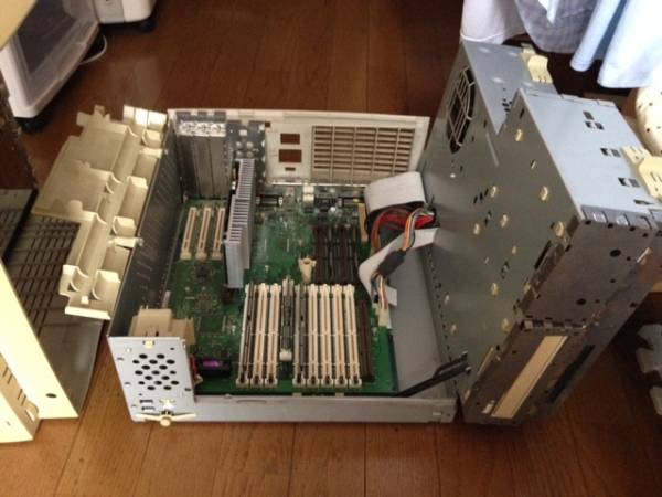 Power Macintosh 7300/180（ジャンク）_3