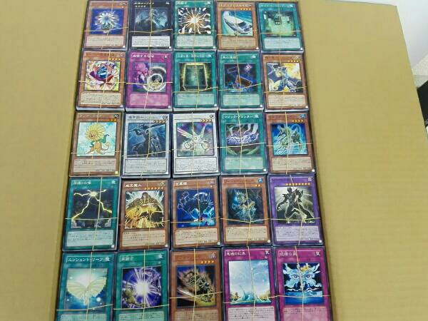 遊戯王 まとめ売り 初期 遊戯王 引退品 大量 まとめ売り 遊戯王カード 大量まとめ売り