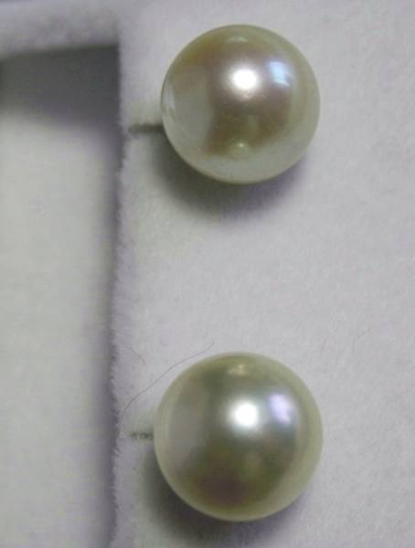 【★M★】9.10mm♪シャンパンゴールド系のアコヤ真珠ピアス