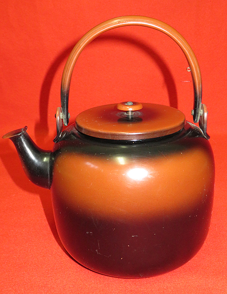 ◆[茶禅]茶道具　水次・水注「利休形腰黒薬缶」口蓋付　裏流３