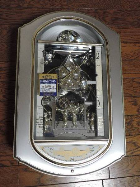 スモールワールドティアラ リズム時計 4MN427RH19美品(アナログ)｜売買