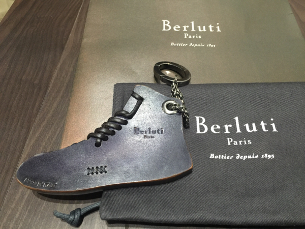 新品未使用ベルルッティ人気Berlutiキーホルダー バッグチャーム