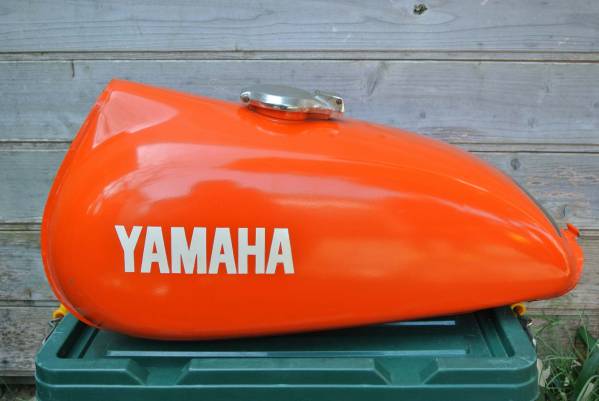ヤマハ DT-1F DT250 RT360 純正ガソリンタンク (ヤマハ用)｜売買された