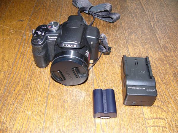 パナソニック LUMIX DMC-FZ28