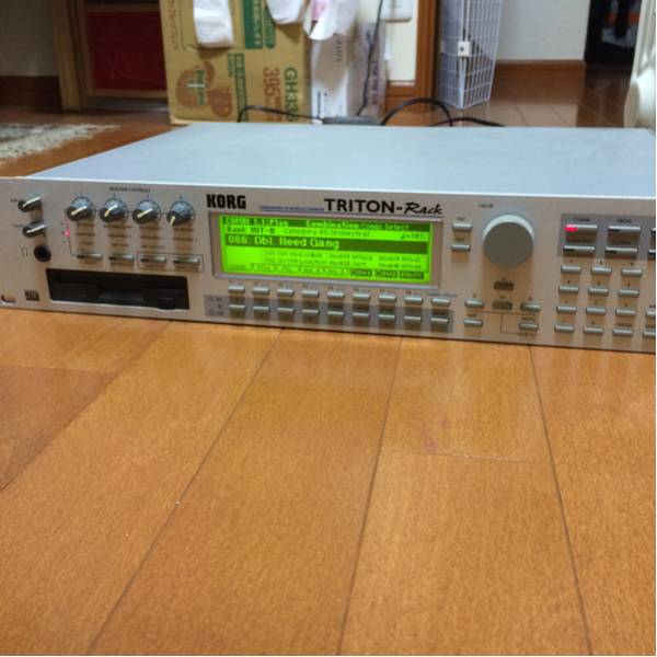 KORG TRITON RACK