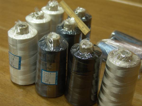 新品未使用ユニオン印 工業刺繍ミシン糸#10/2太番手大巻4色8本組