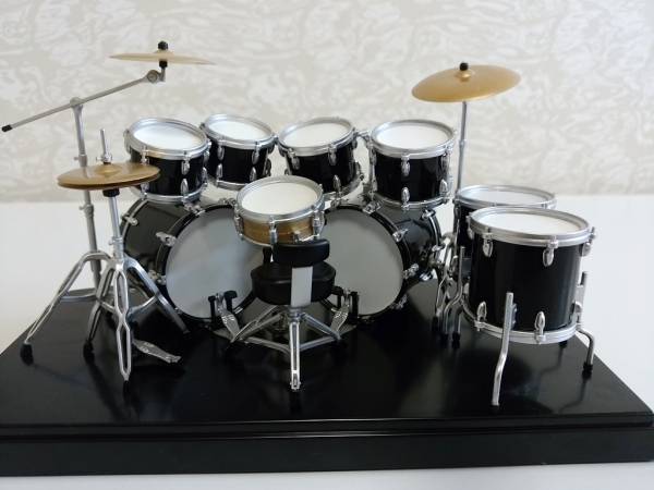 1/12 ツーバスドラムセット （BECK ドラムコレクション）(楽器、器材