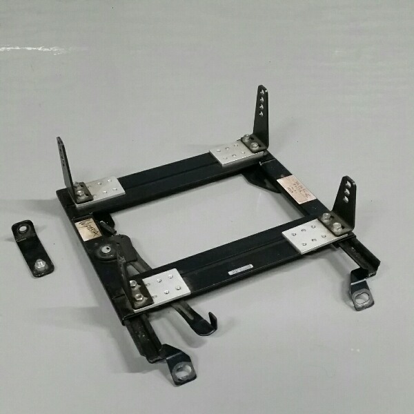 ウィステリア製 FD3S用スーパーローポジションシートレール右側