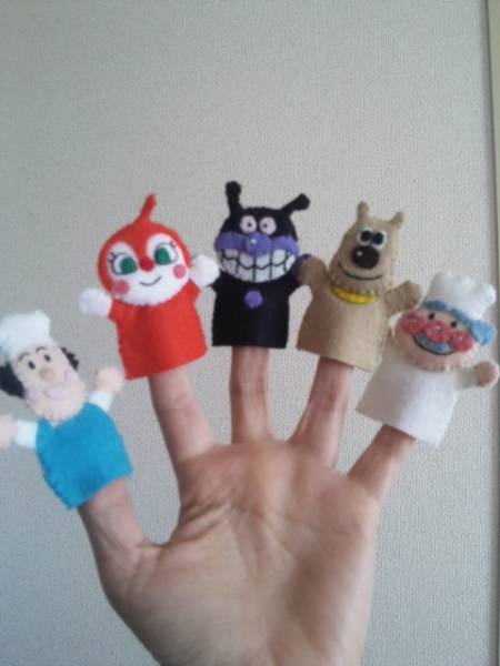 大 アンパンマン風指人形ハンドメイド手縫い可愛い フェルト 売買されたオークション情報 Yahooの商品情報をアーカイブ公開 オークファン Aucfan Com