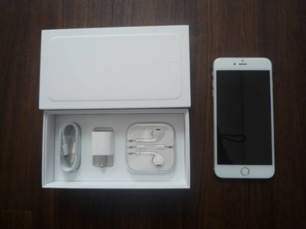 美品！　ｉPｈｏｎｅ６　Ｐｌｕｓ　シルバー　６４ＧＢ_1