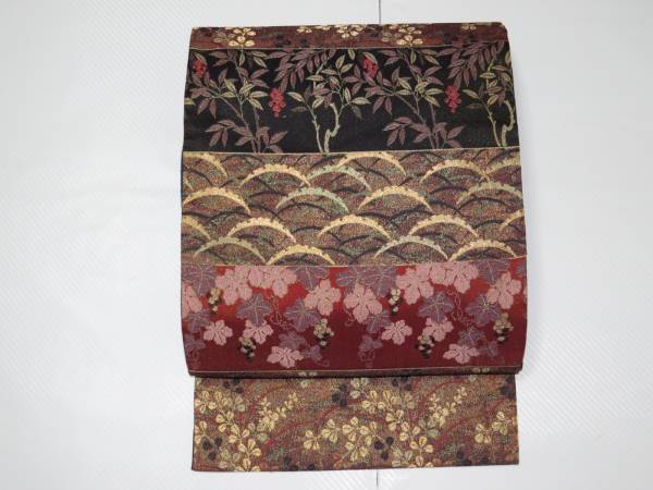 【帯姫】M80●正絹●色箔縞に葡萄葉木南天露草文様　美品　●