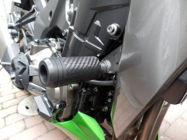 ★専用★ カワサキ Z1000 2014～ エンジン スライダー ガード マフラー